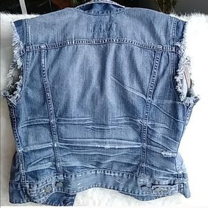 Lucky brand sleeveless vest